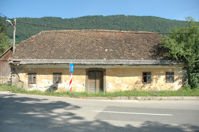 Rumanja vas - Medetova hiša
