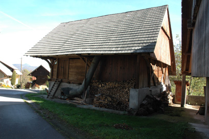 Dobovec - Gospodarsko poslopje na domačiji Dobovec 40
