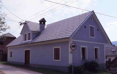 Hrušica na Dolenjskem - Klančarjeva hiša in pod