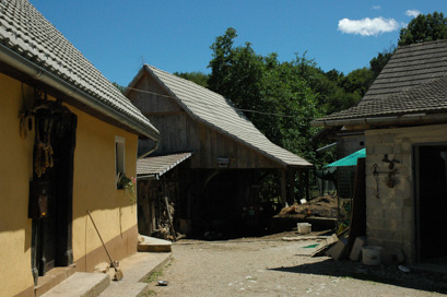 Veliki Podljuben - Pod in hlev pri hiši Veliki Podljuben 17