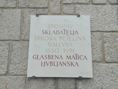 Ribnica - Spominska plošča Jakobu Petelinu Gallusu