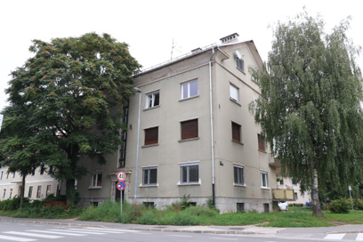 Kranj - Stanovanjski blok Župančičeva 3