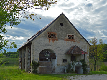 Sladka Gora - Župnijsko gospodarsko poslopje