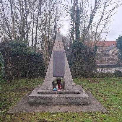 Ljubljana - Spomenik padlim v NOB na Fužinah