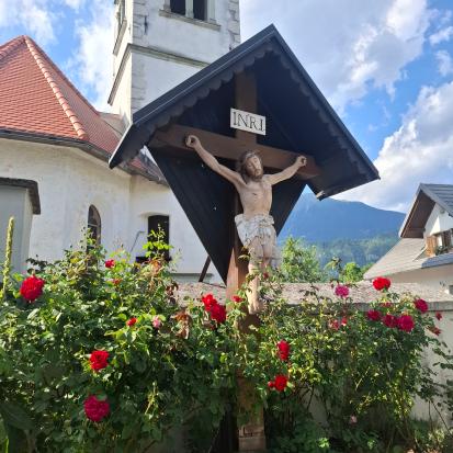 Studenčice - Razpelo pri cerkvi sv. Florijana