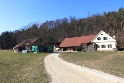 Mengeš - Domačija Ropretova 38
