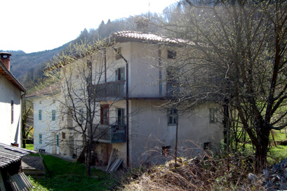 Volče pri Tolminu - Lukatelova in Lukova hiša