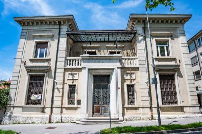 Postojna - Palača Ljubljanska 5