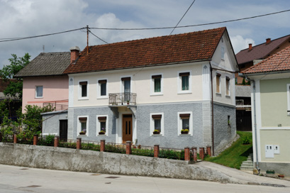 Dolenjske Toplice - Hiša Ulica Maksa Henigmana 11