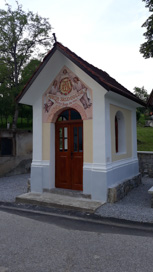 Valična vas - Kapelica Brezmadežne Device Marije