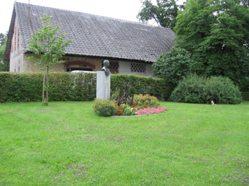 Ihan - Spomenik Antonu Brezniku