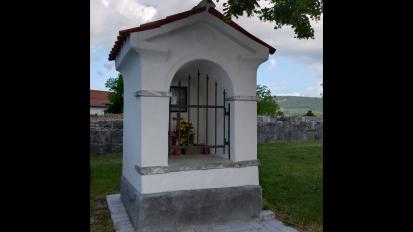 Dolenja vas pri Senožečah - Kapelica na Bregi