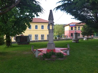 Lokev - Spomenik NOB