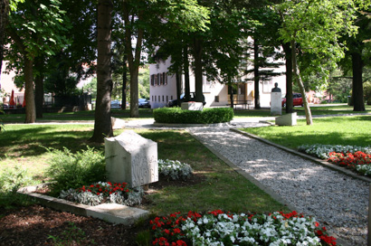 Sežana - Spomenik Albertu Grudnu-Blisku
