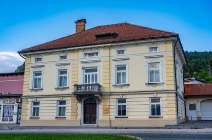 Cerknica - Hiša Cesta 4. maja 16