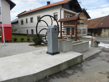 Lipsenj - Vodnjak vzhodno od hiše Lipsenj 9