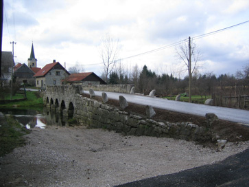 Vrhnika pri Ložu - Most