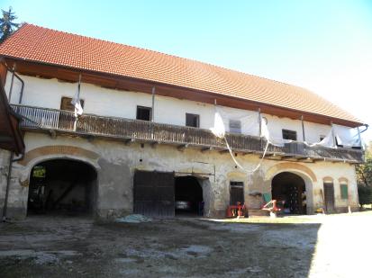 Gaj nad Mariborom - Gospodarsko poslopje na domačiji Špeser