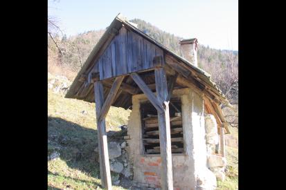 Kokra - Sušilnica za sadje pri hiši Kokra 26