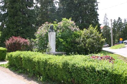 Ilirska Bistrica - Spomenik Nadi Žagar