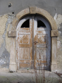 Brežice - Kamnit portal na hiši Trg izgnancev 6