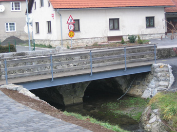 Stari trg pri Ložu - Most