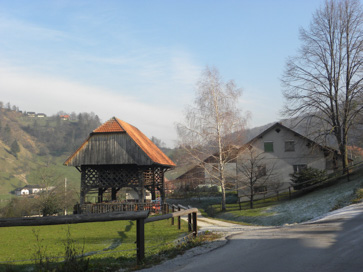 Tevče - Kozolec na domačiji Tevče 29