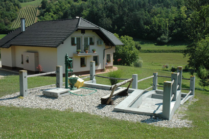 Gorenje Radulje - Vaški vodnjak s periščem