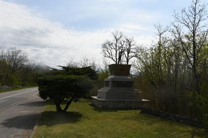 Opatje selo - Spomenik garibaldincem