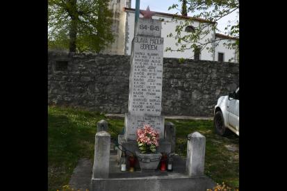 Lipa na Krasu - Spomenik NOB