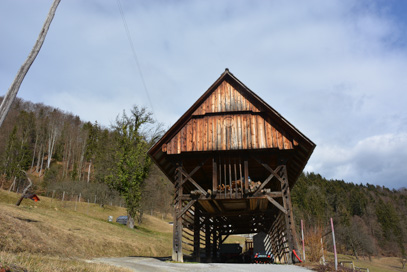 Belovo - Kozolec na domačiji Belovo 14