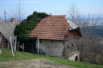 Mavrlen - Križmaničeva zidanica