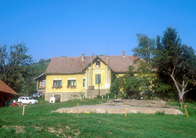 Zgornje Hlapje - Jakobski dvor