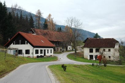 Rovt pod Menino - Domačija Rovt pod Menino 1