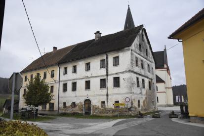Mirna Peč - Staro župnišče