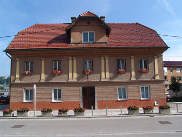 Litija - Hiša Valvasorjev trg 5