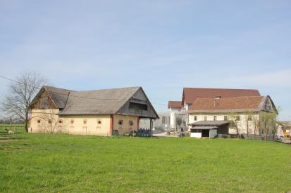 Lahovče - Domačija Lahovče 62