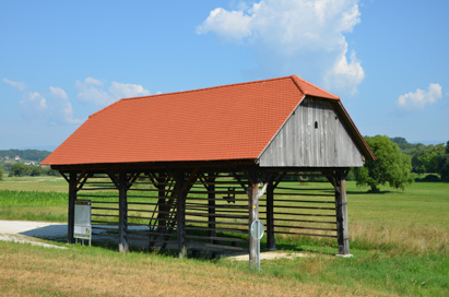 Podboč - Černogov kozolec