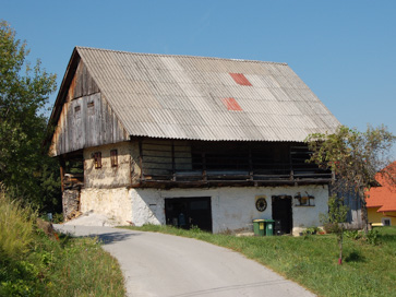 Babna Brda - Gospodarsko poslopje na domačiji Babna Brda 6