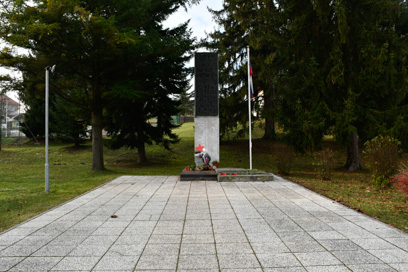 Senovo - Spomenik padlim v NOB