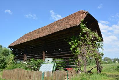 Medlog - Kozolec na domačiji Medlog 66
