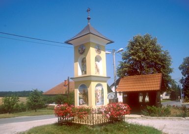 Spodnji Ivanjci - Znamenje
