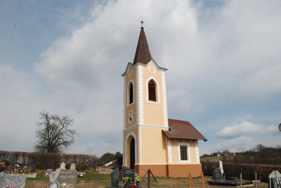 Lucova - Pokopališka kapela