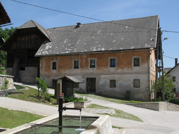 Dovje - Domačija Dovje 60