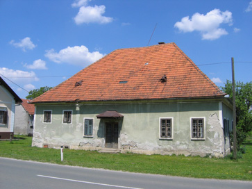Vratja vas - Režonjeva hiša