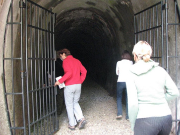 Žirovski Vrh Svetega Antona - Podzemni bunker Hrastov grič