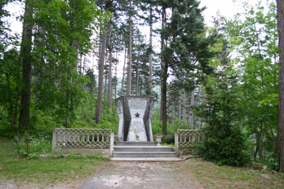 Podgraje - Grobnica NOB