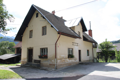 Nomenj - Rojstna hiša Jožeta Ažmana