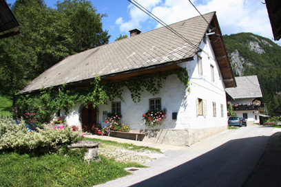 Bitnje v Bohinju - Domačija Bitnje 10