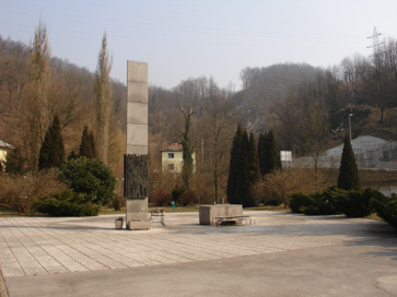 Hrastnik - Spomenik borcem in žrtvam NOB